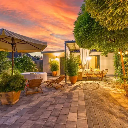 House Kairos Holiday home